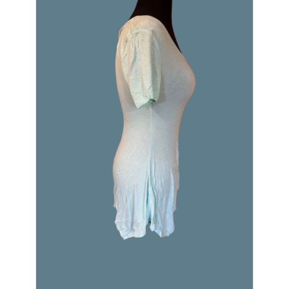 Mint Sharkbite Shirt  T1449M  Medium (I) NWT Boutique